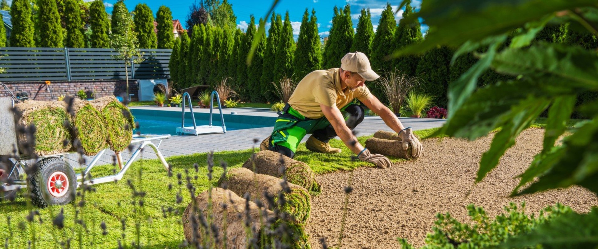 Why Hiring A Landscaper In Clackamas Early Helps With Manufactured Home Construction