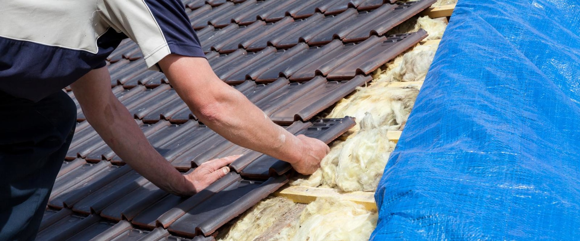 How To Choose The Right Low Slope Residential Roofing For Manufactured Home Construction In Southwest Missouri?