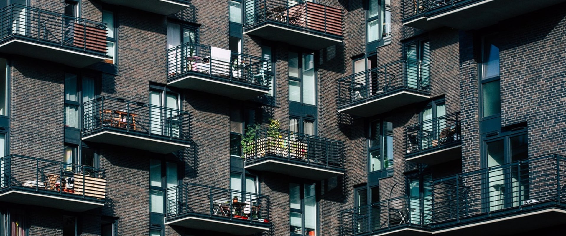 Synergizing Manufactured Homes and Historic Restorations in Manhattan