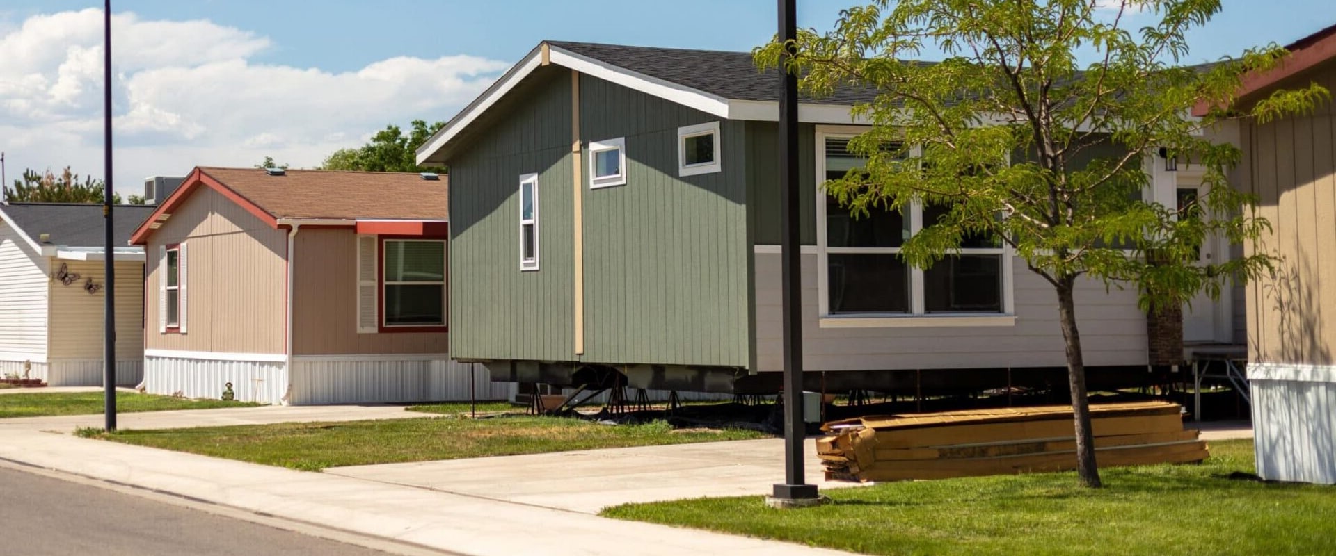 How Long Do Manufactured Homes Last? Construction Quality and Maintenance Tips