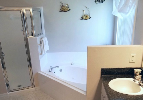 Perfecting Your New Manufactured Home: Choosing The Right Bathtub Refinishing Contractor In Orlando